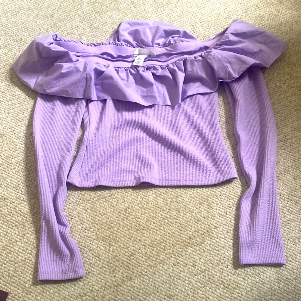 Never worn, lilac off the shoulder top from H&M